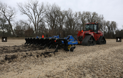 2500 In-Row Ripper Image