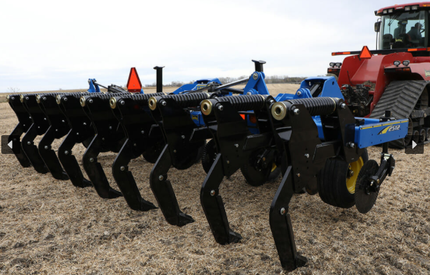 2500 In-Row Ripper Image