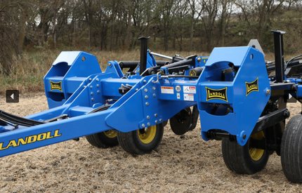 2500 In-Row Ripper Image