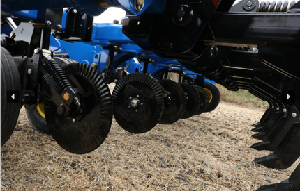 2500 In-Row Ripper Image