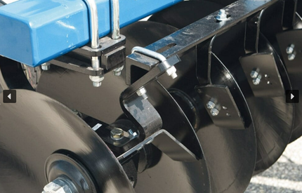 6200 Tandem Disc Harrow - Landoll  Image