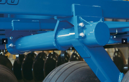 6200 Tandem Disc Harrow - Landoll  Image