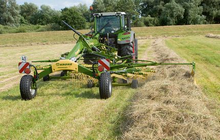 Twin Rotor Side Delivery Rake Image
