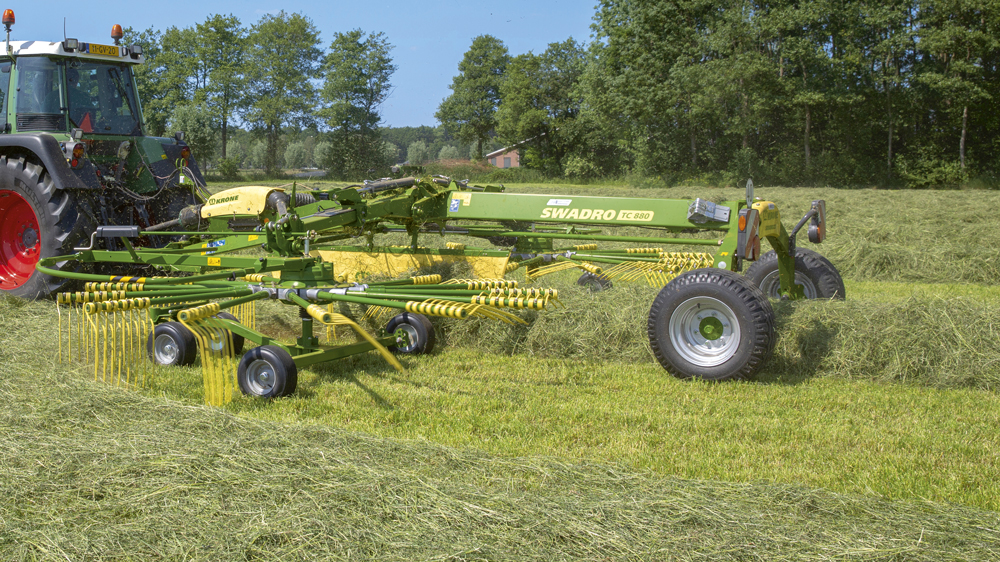 Elite Ag - Twin Rotor Side Delivery Rake